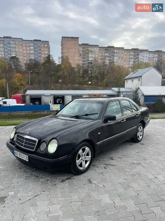 Mercedes-Benz E-Class 1998 photo 2