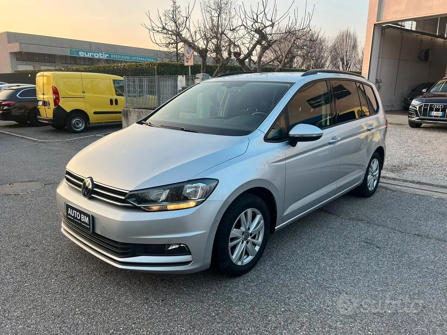 Volkswagen Touran 2021 photo 3