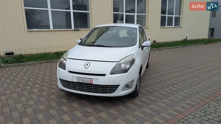 Renault Scenic 2010 photo 4