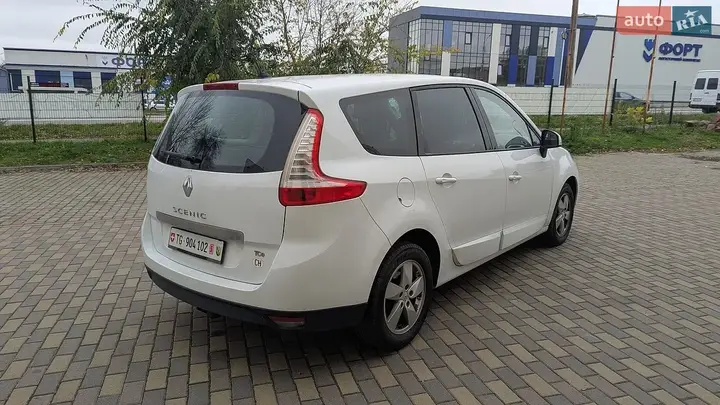 Renault Scenic 2010 photo 3