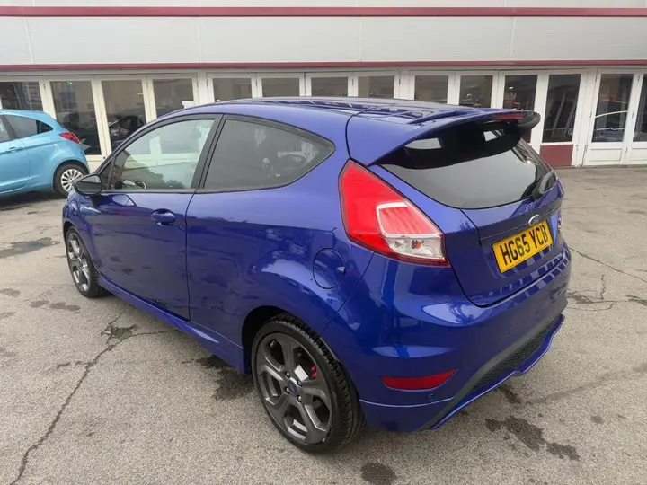 Ford Fiesta 2015 photo 5