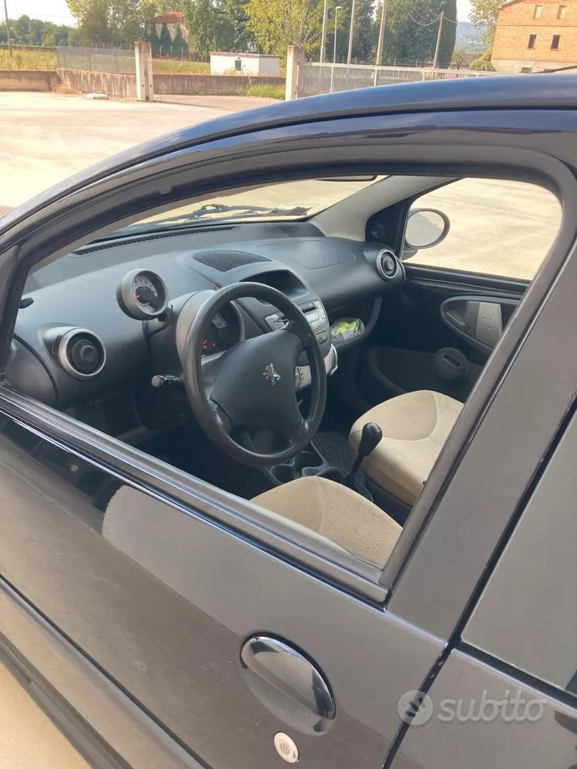 Peugeot 107 2007 photo 3