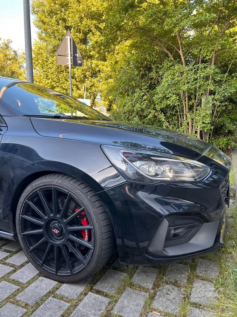 Ford Focus 2020 photo 2