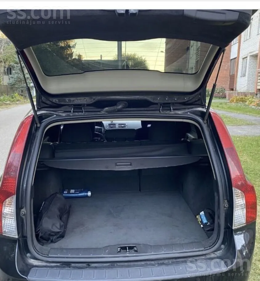 Volvo V50 2009 photo 5