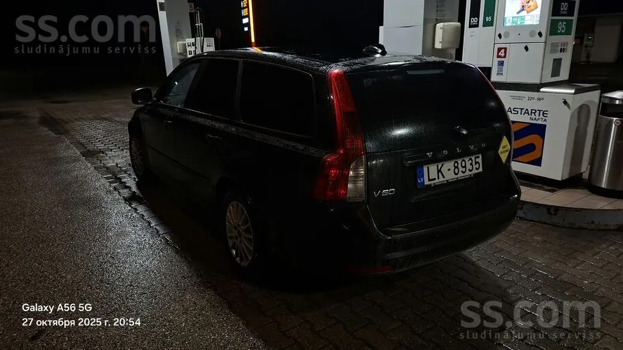 Volvo V50 2009 photo 4
