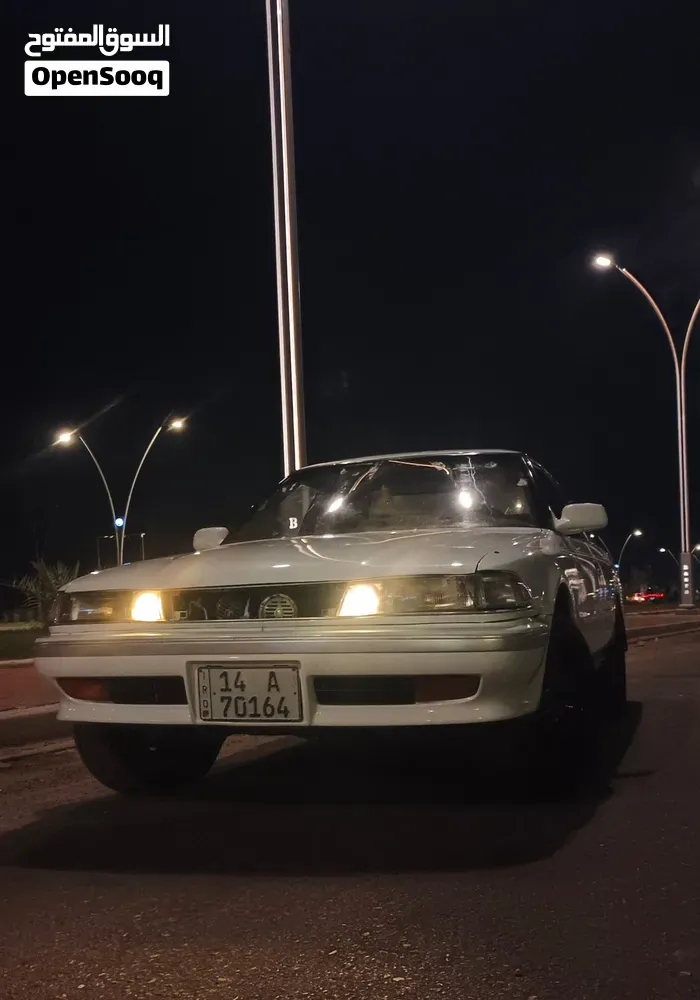 Toyota Crown 1991 photo 4