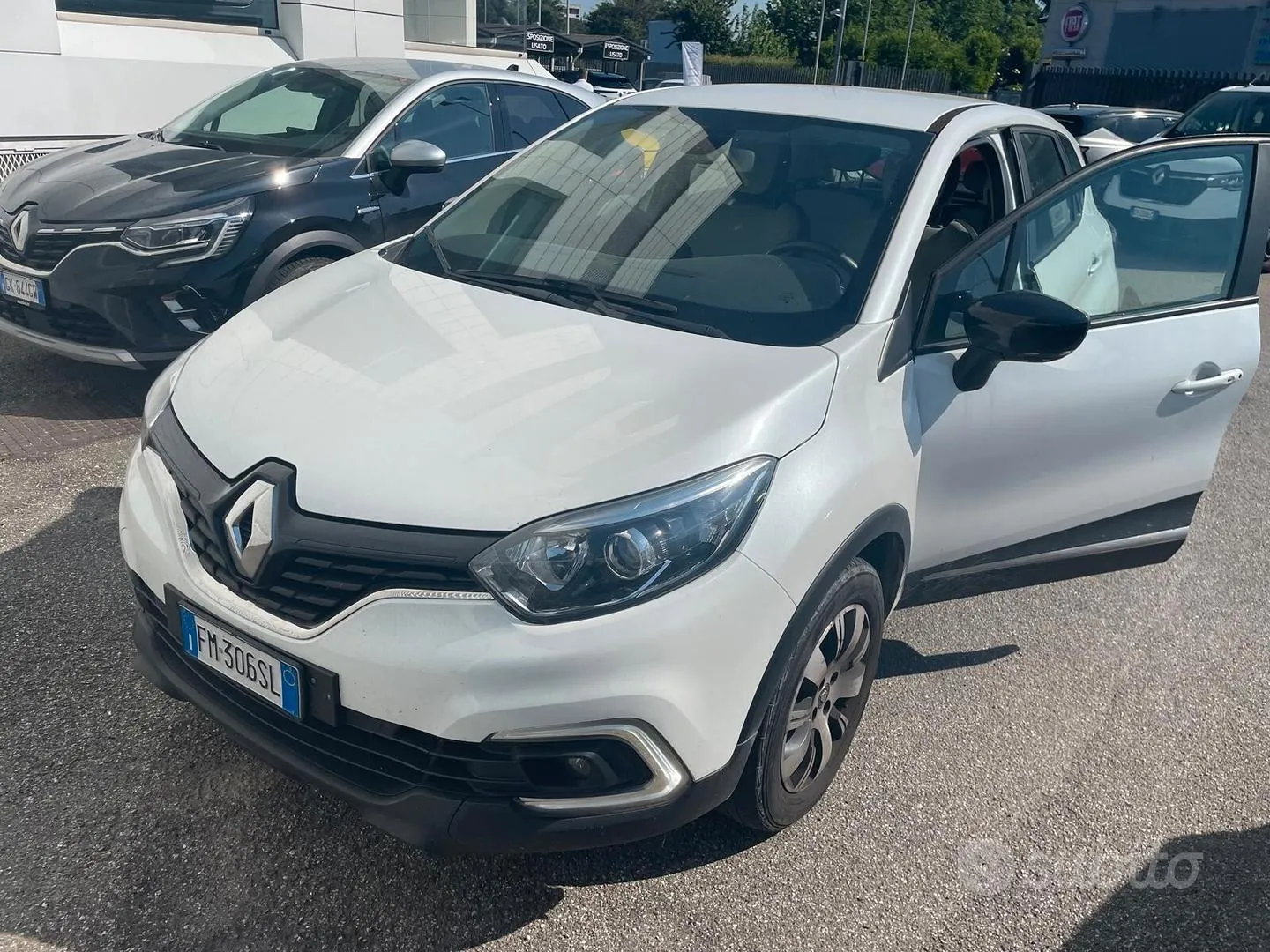 Renault Captur 2017 photo 2