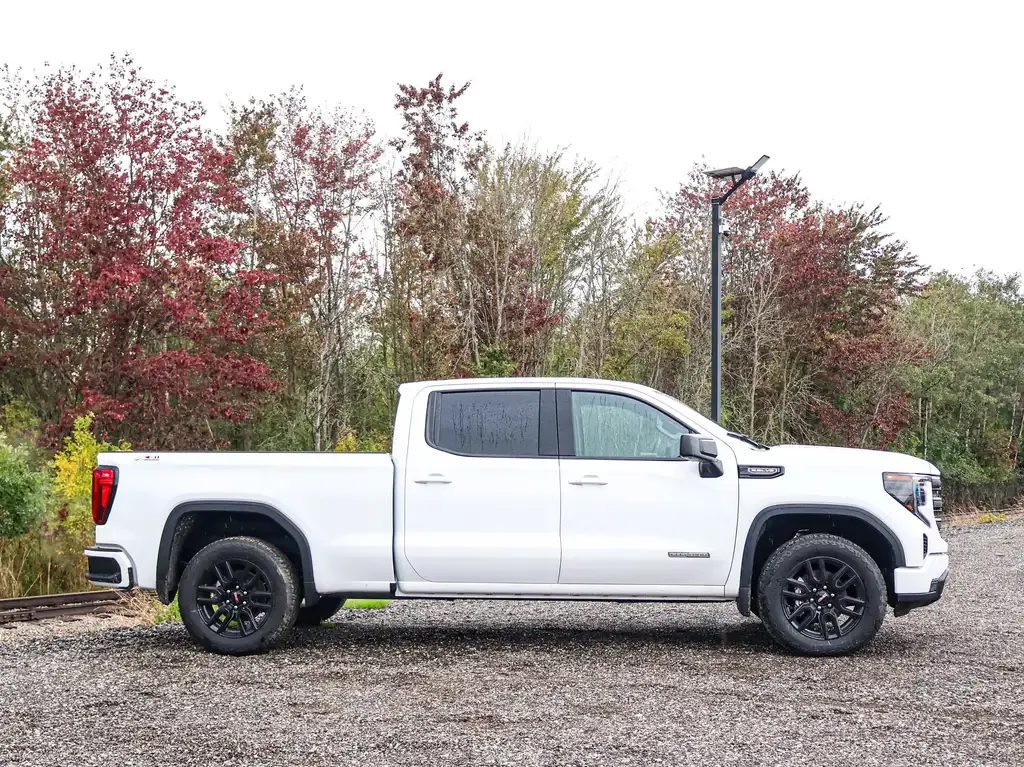 GMC Sierra 1500 2026 photo 3