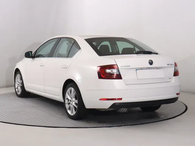Skoda Octavia 2017 photo 3