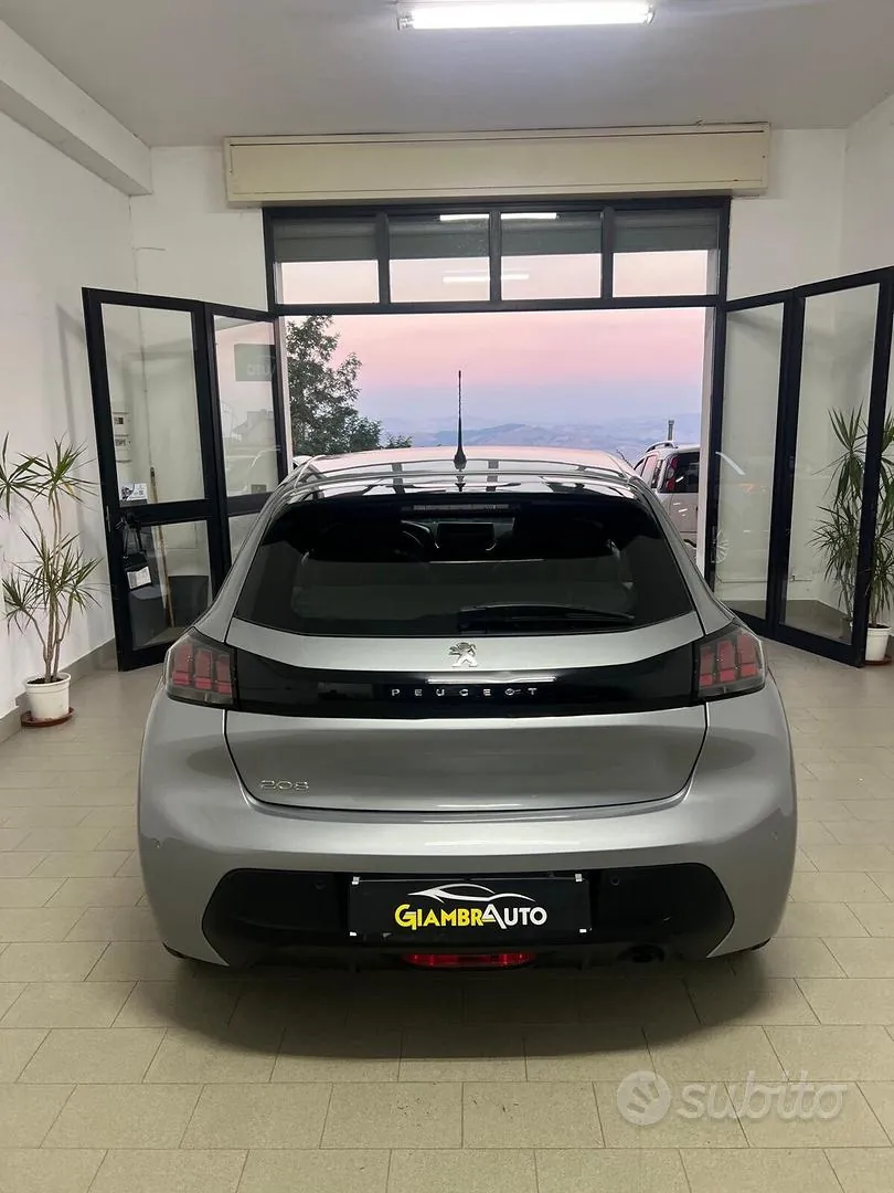 Peugeot 208 2023 photo 4