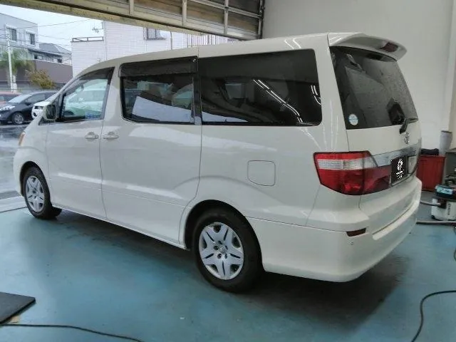 Toyota Alphard 2003 photo 3