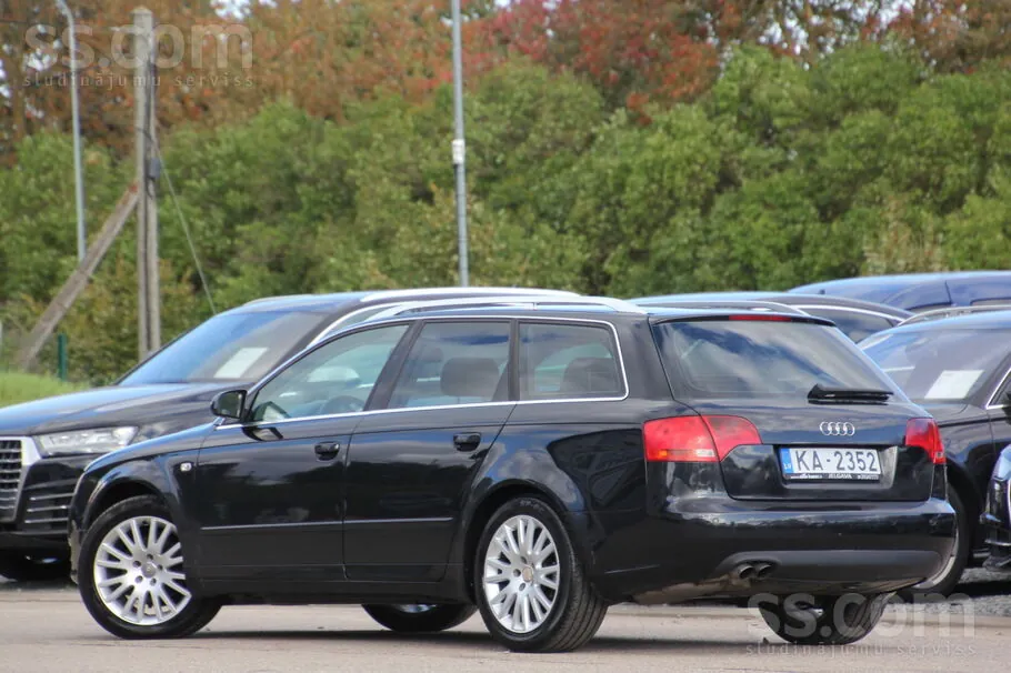 Audi A4 2005 photo 2