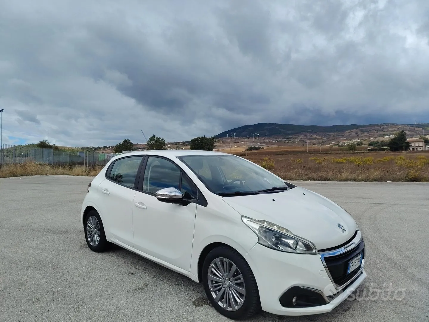 Peugeot 208 2017 photo 2