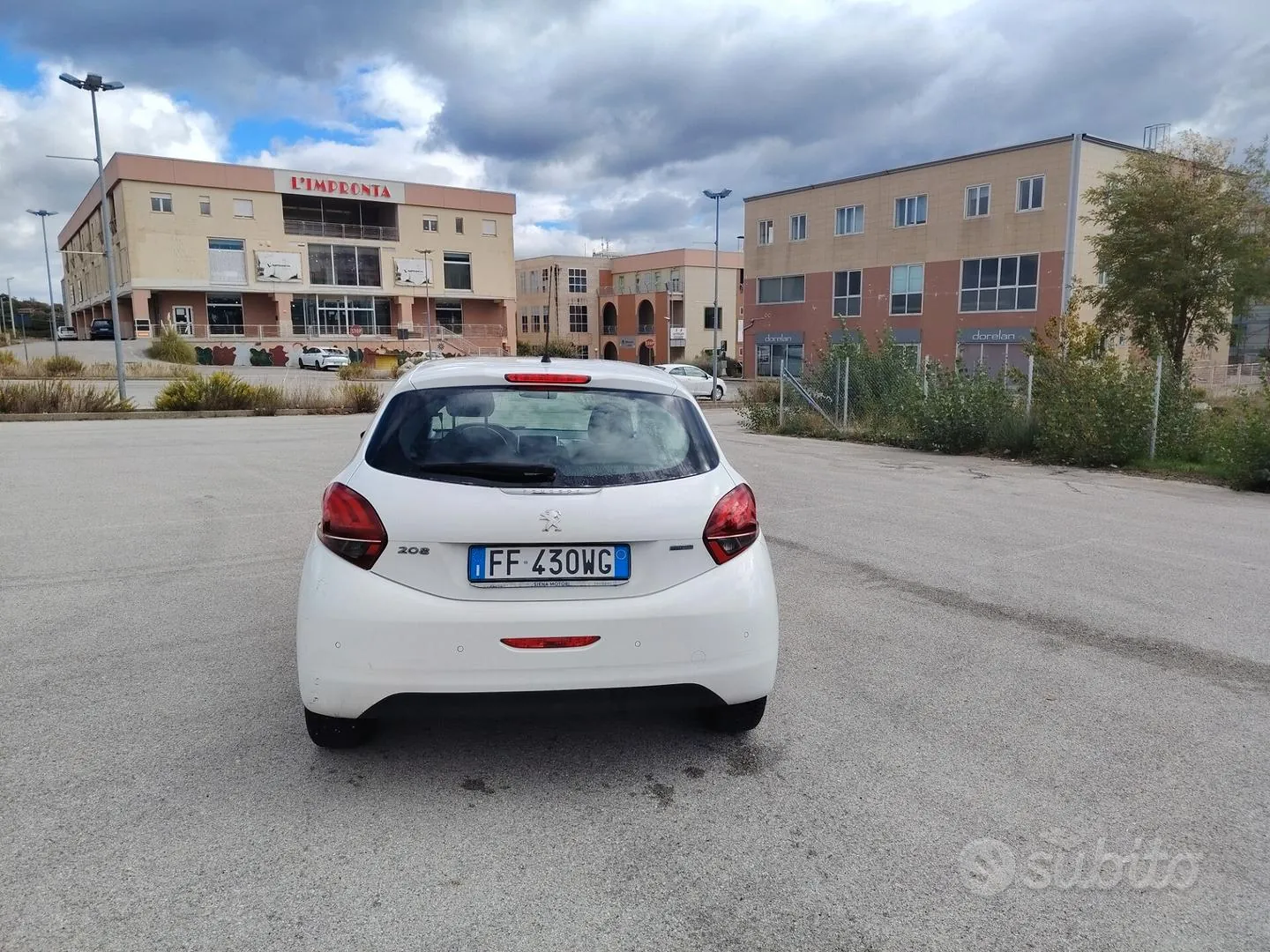 Peugeot 208 2017 photo 5