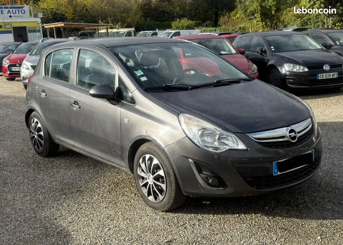 Opel Corsa 2012 photo 3