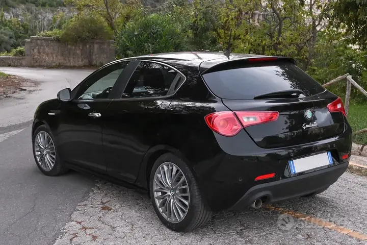 Alfa Romeo Giulietta 2014 photo 3