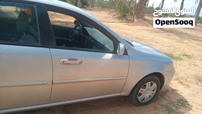 Chevrolet Optra 2009 photo 3