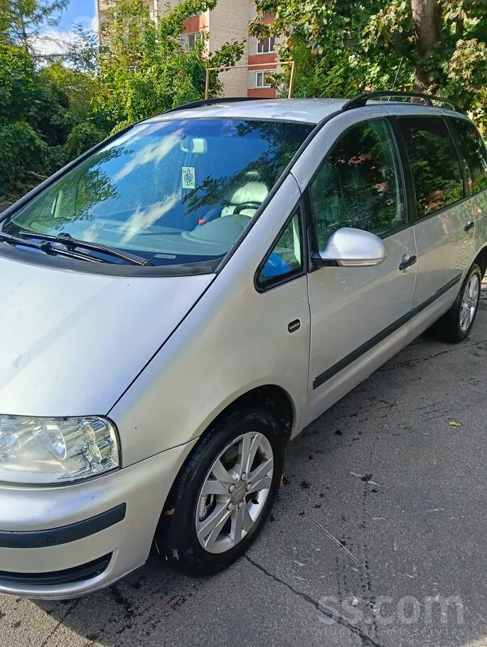 Volkswagen Sharan 2004 photo 3