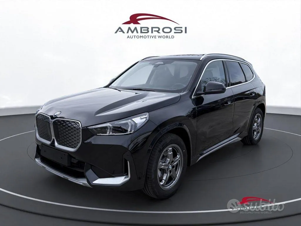 BMW Ix1
