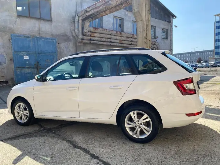 Skoda Fabia 2021 photo 3