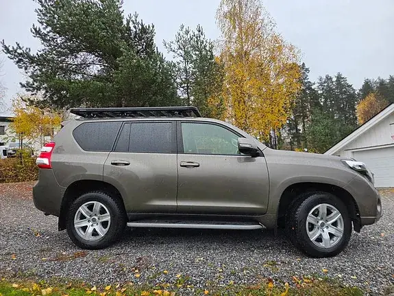 Toyota Land Cruiser 2016 photo 5
