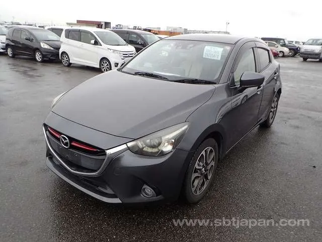 Mazda Demio 2015 photo 2
