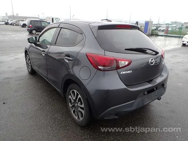 Mazda Demio 2015 photo 3