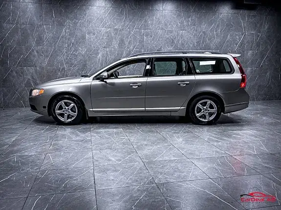Volvo V70 2009 photo 4