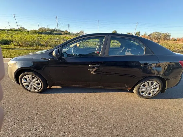 Kia Forte 2010 photo 3