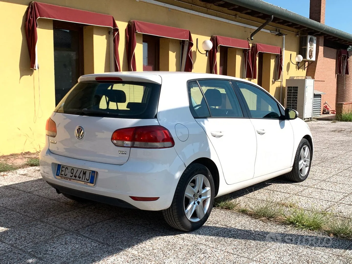 Volkswagen Golf 2010 photo 5