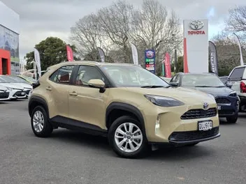 Toyota Yaris Cross 2024 photo 2