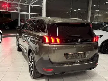 Peugeot 5008 2019 photo 2
