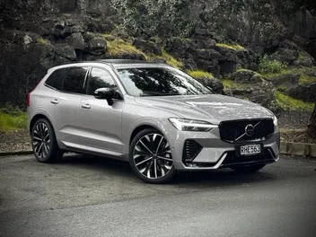 Volvo Xc60 2025 photo 2