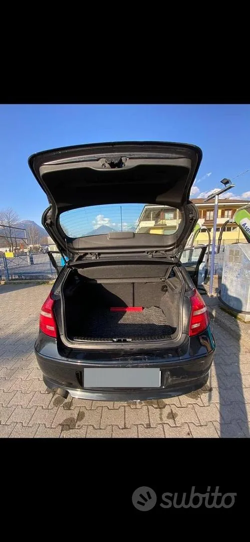 BMW 1 Series 2010 photo 4