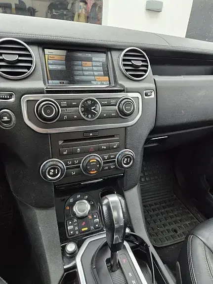 Land Rover Discovery 4 2011 photo 4