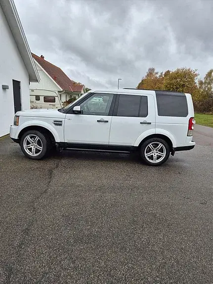 Land Rover Discovery 4 2011 photo 5