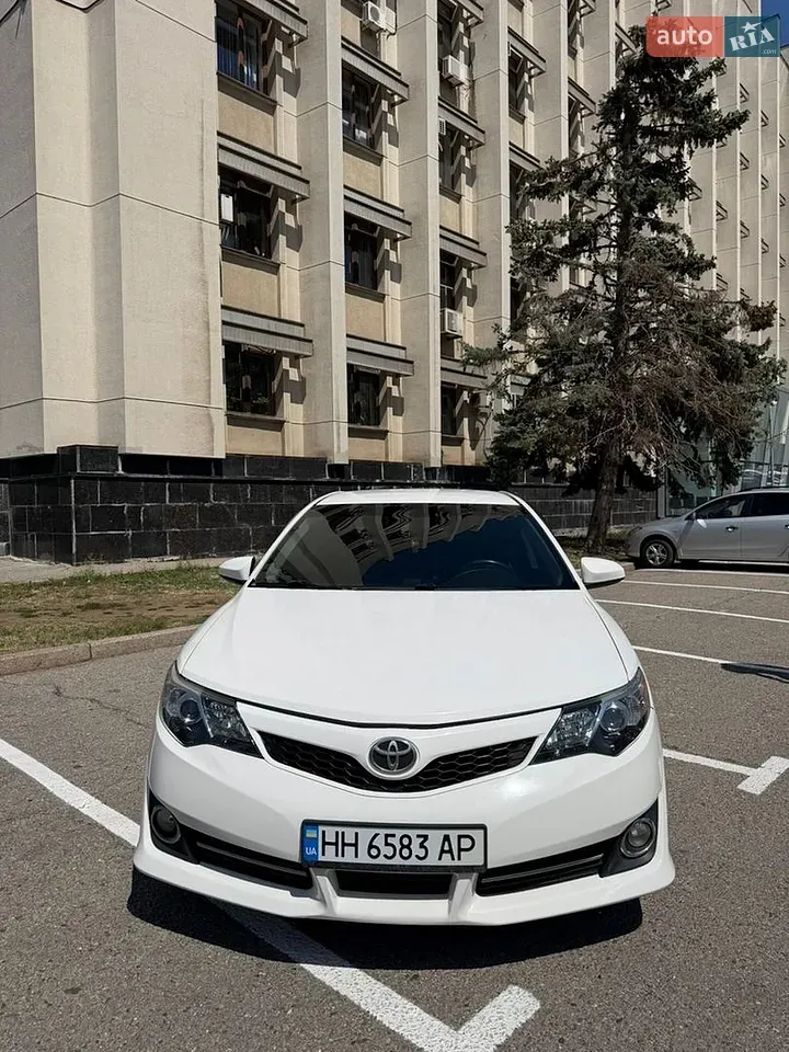 Toyota Camry 2012 photo 2