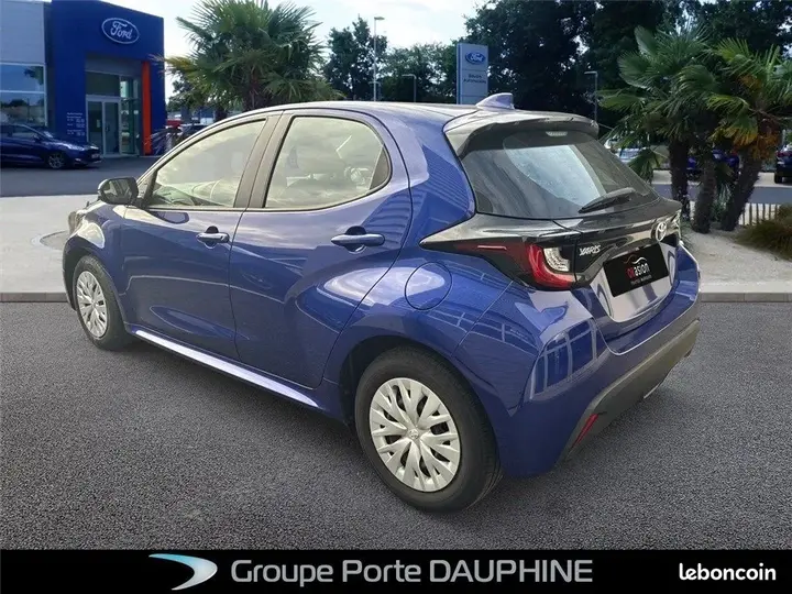 Toyota Yaris 2021 photo 2