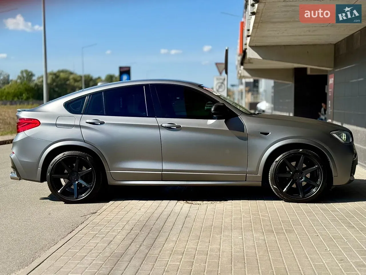 BMW X4 2015 photo 4