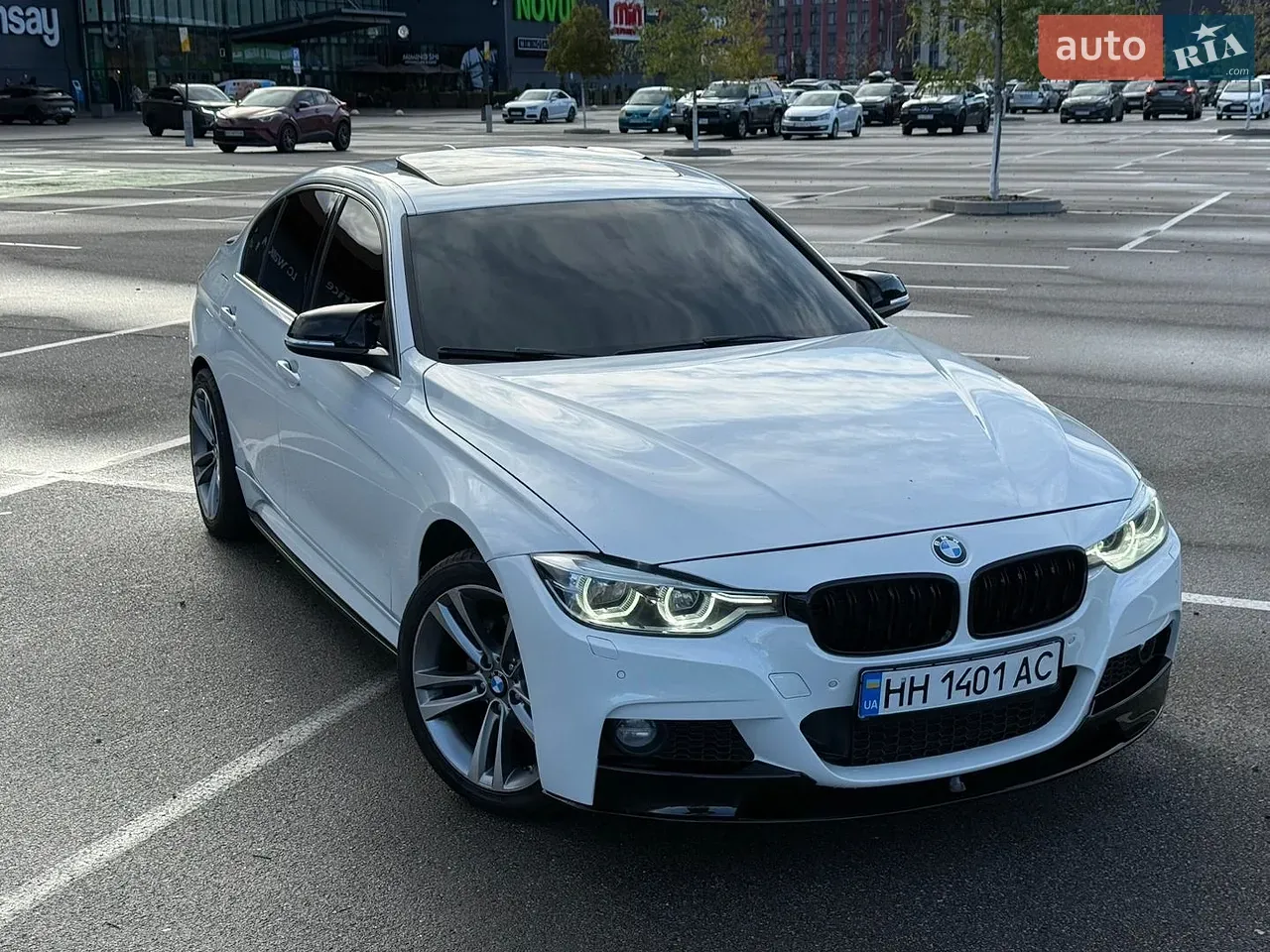 BMW 3 Series 2016 photo 2