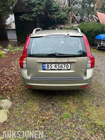 Volvo V50 2010 photo 5