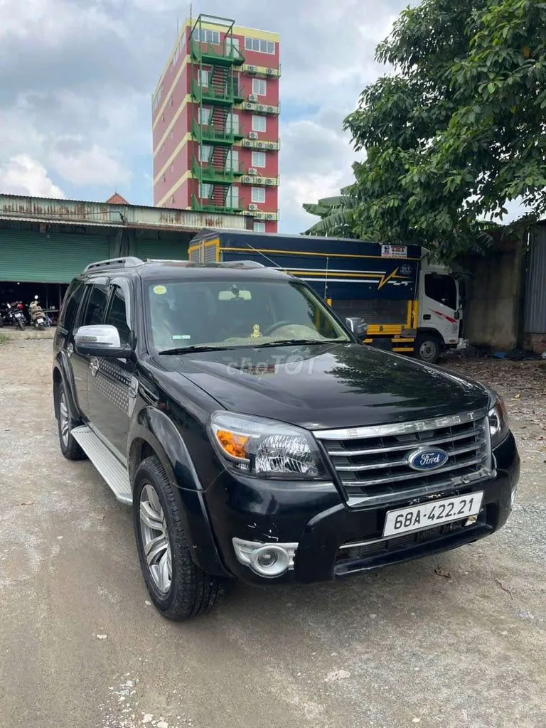 Ford Everest 2009 photo 3