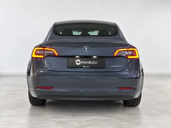 Tesla Model 3 2021 photo 5
