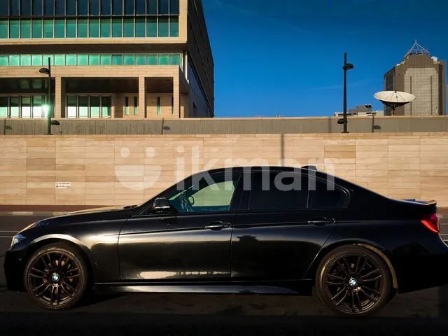 BMW 318I 2018 photo 4