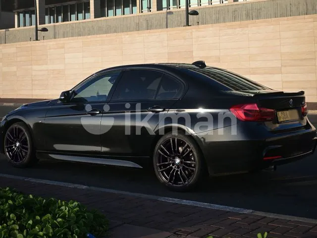 BMW 318I 2018 photo 2