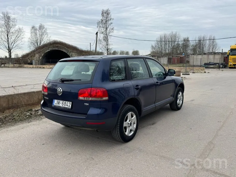 Volkswagen Toureg 2004 photo 3