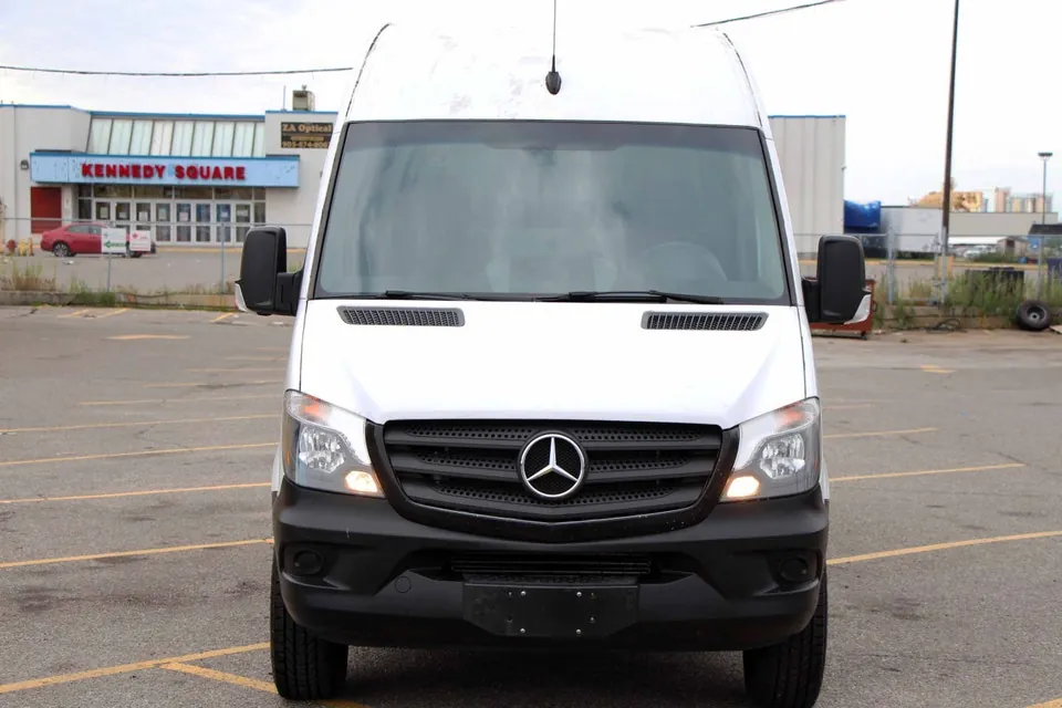 Mercedes-Benz Sprinter 2016 photo 2