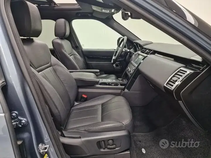 Land Rover Discovery 2020 photo 3