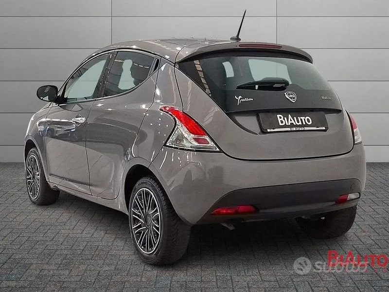 Lancia Ypsilon 2022 photo 4