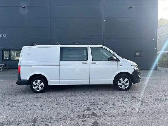 Volkswagen Transporter 2019 photo 2